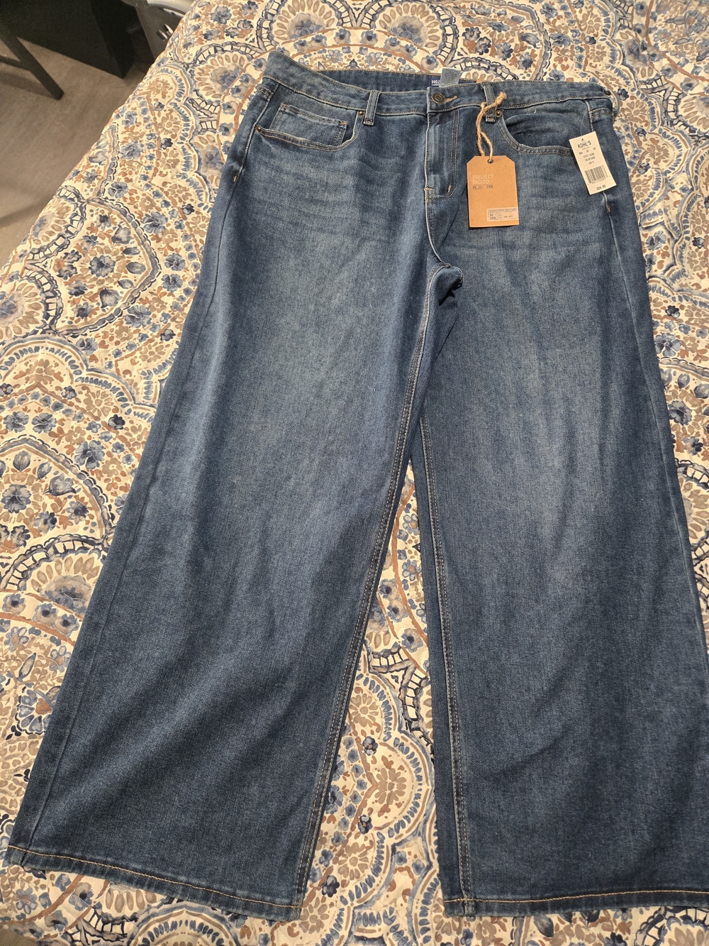 High-Rise Wide Leg Jeans in Medium Blue